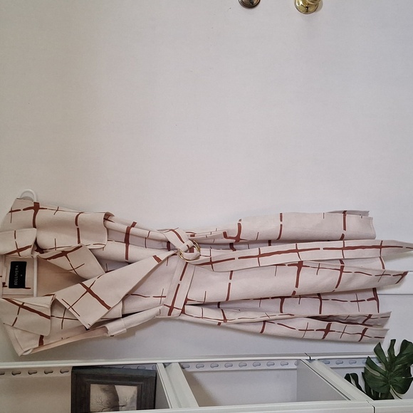 Bellivera Faux Suede Graphic Wrap Dress W/Belt Size Med - Picture 12 of 12